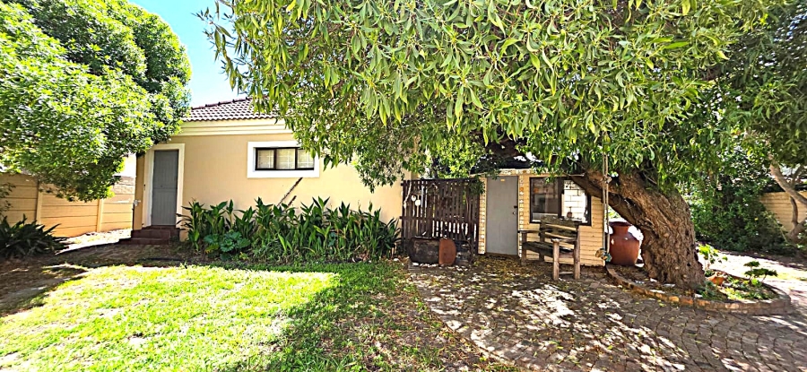 4 Bedroom Property for Sale in Vermont Western Cape